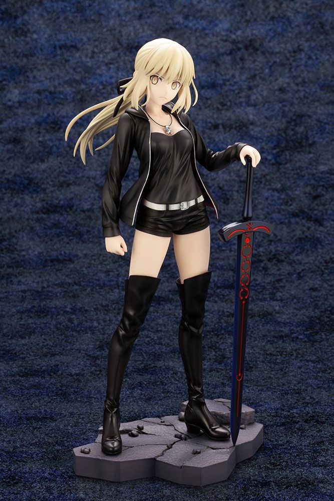 Altria Pendragon (Alter) Saber Casual Ver. Kotobukiya - Image 7