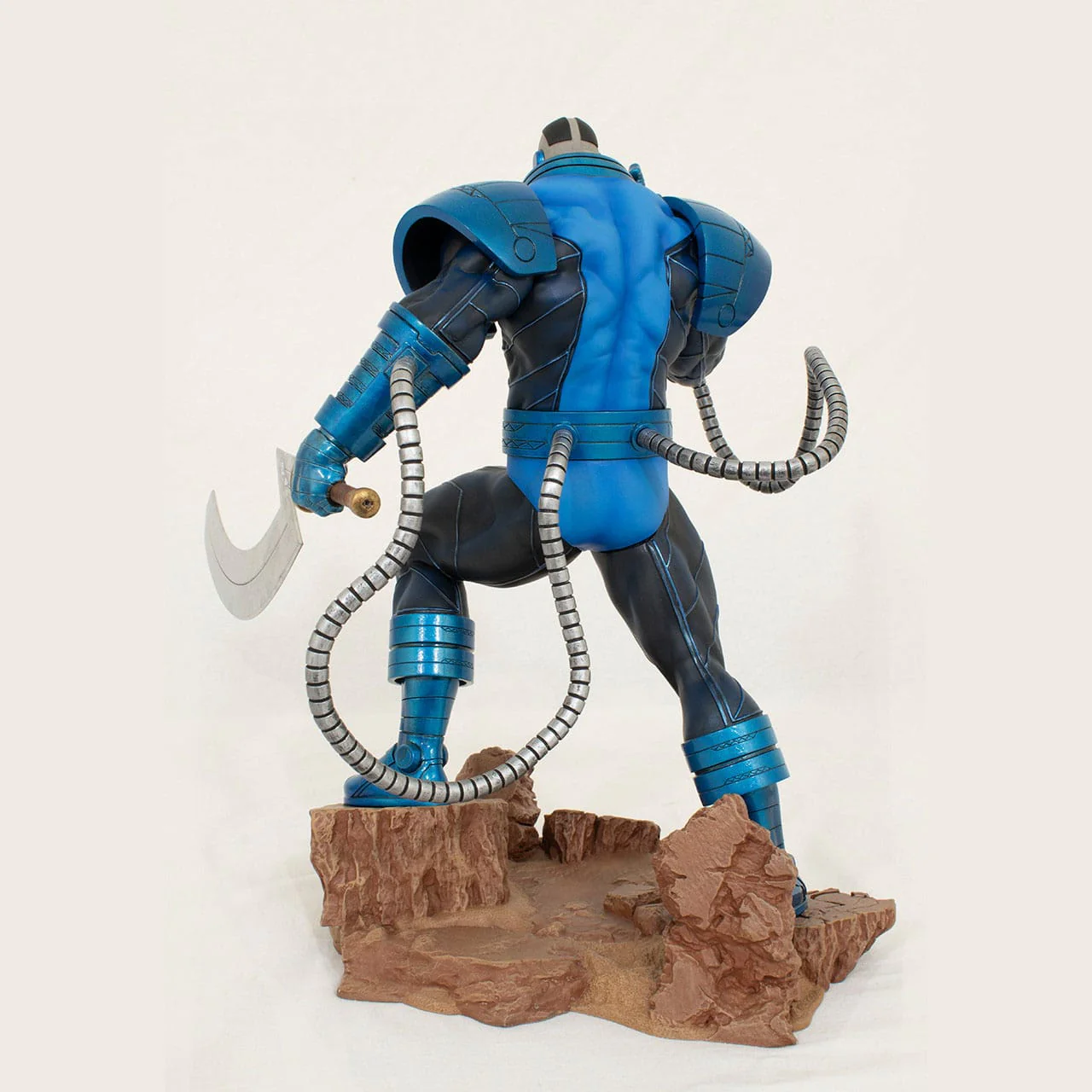 Apocalypse Marvel Premier Collection Diamond Select - Image 3
