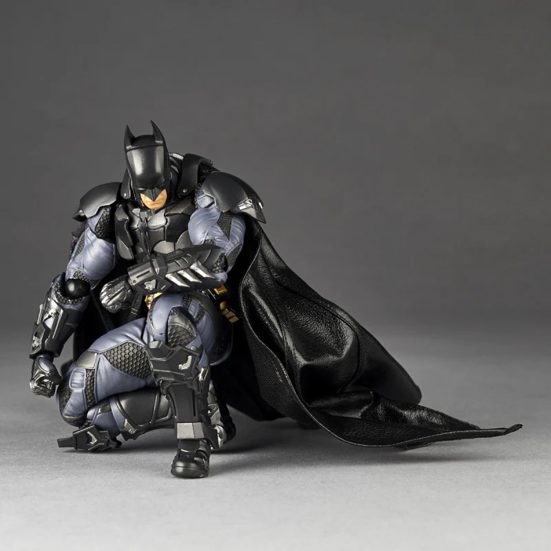 Batman (Batman: Arkham Knight Ver.) - Amazing Yamaguchi, Revoltech Kaiyodo - Image 12