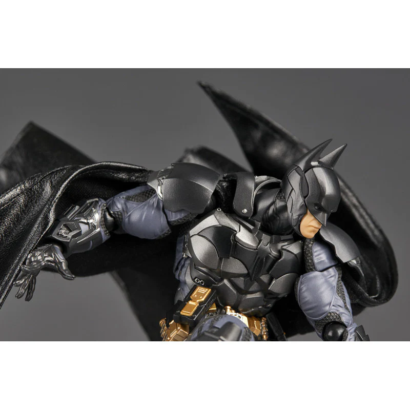 Batman (Batman: Arkham Knight Ver.) - Amazing Yamaguchi, Revoltech Kaiyodo - Image 15