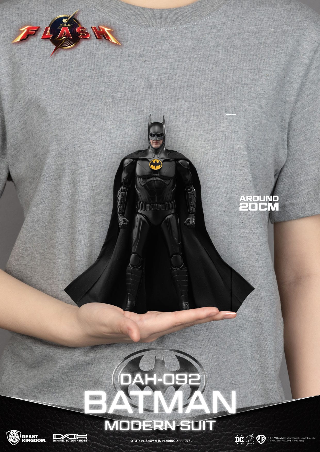 Batman Modern Suit - Dynamic 8ction Heroes - Beast Kingdom Toys - Image 9