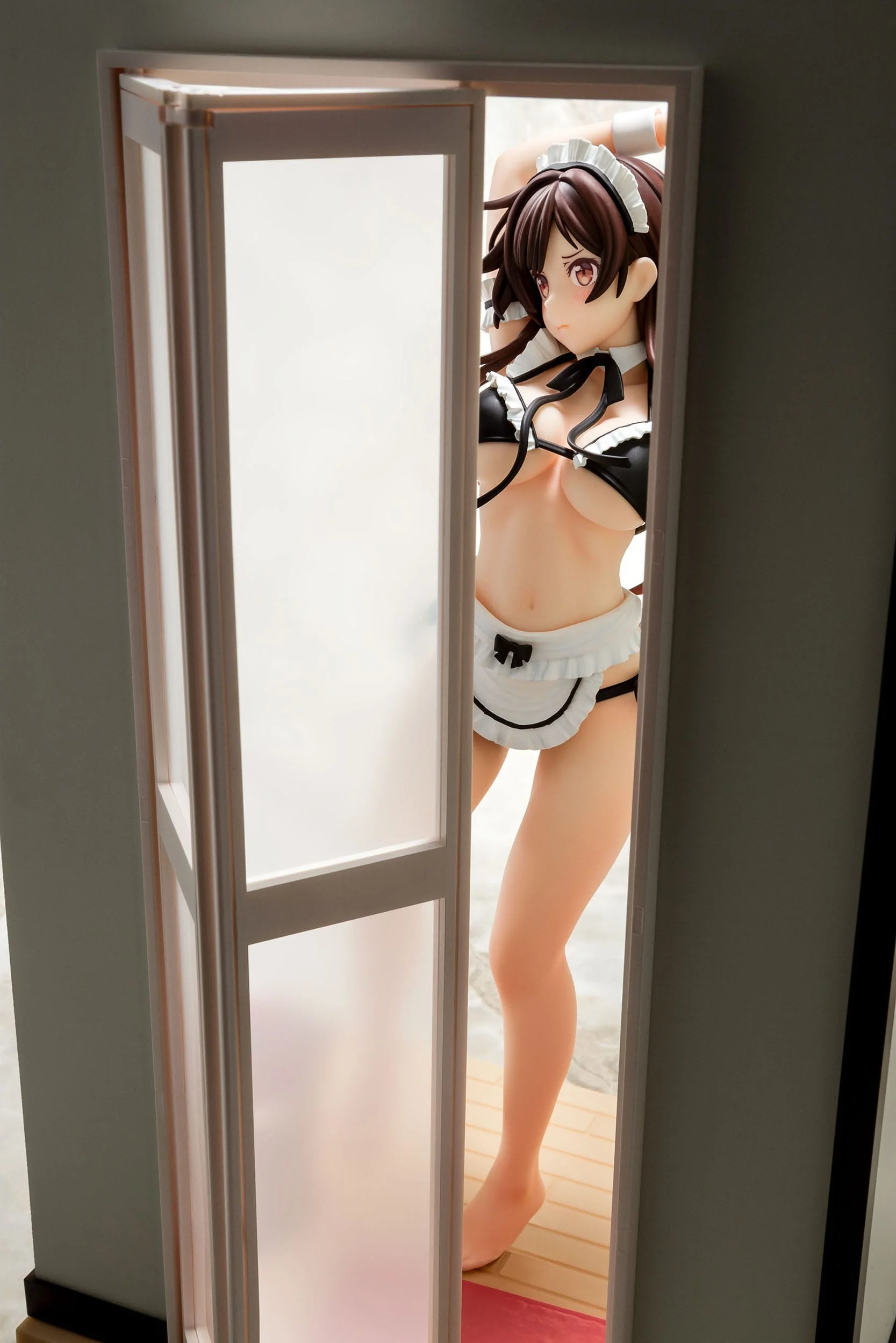 Chizuru Mizuhara Maid Bikini ni Okigae Hakoiri Musume Inc. - Image 9