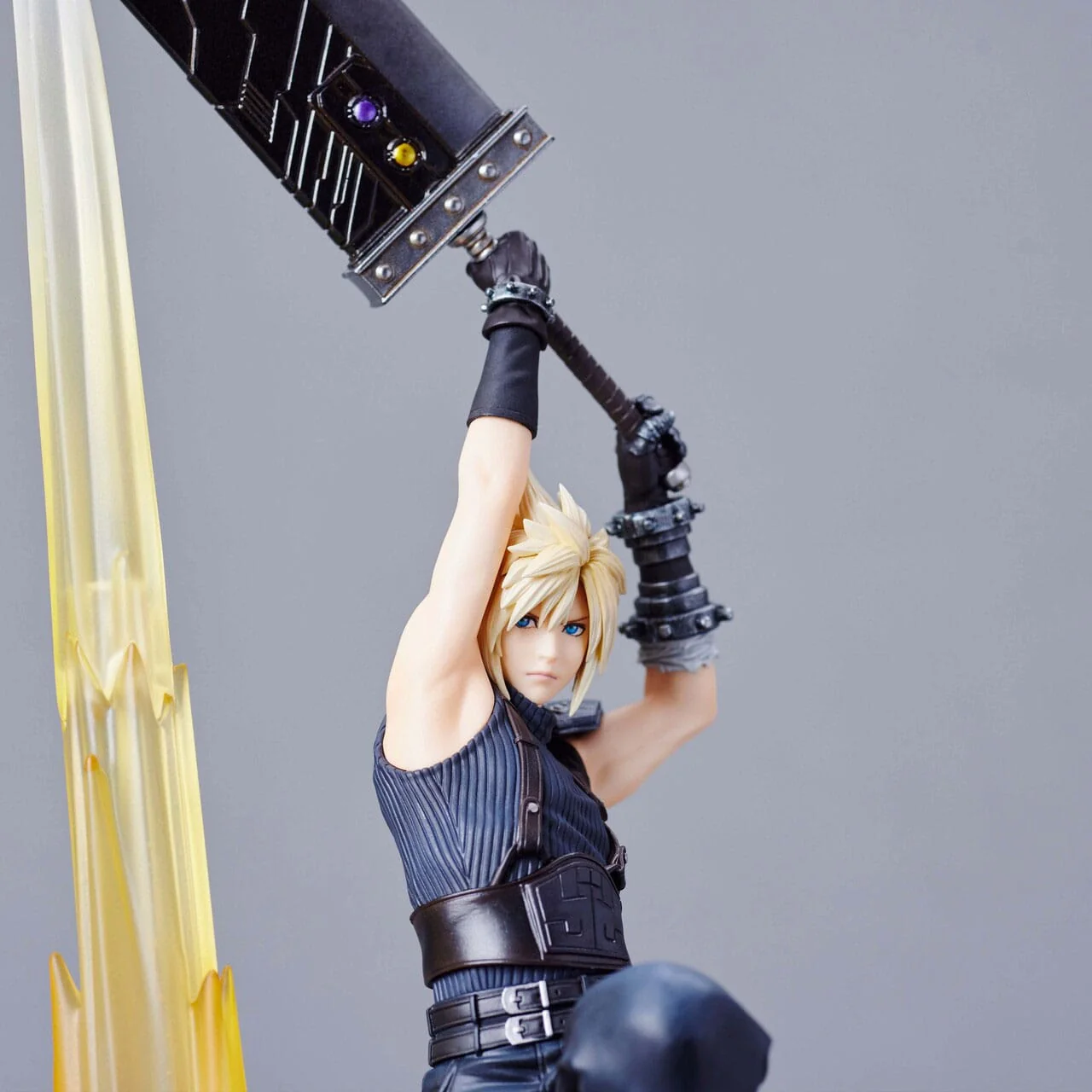 Cloud Strife Final Fantasy VII Rebirth Square Enix - Image 4