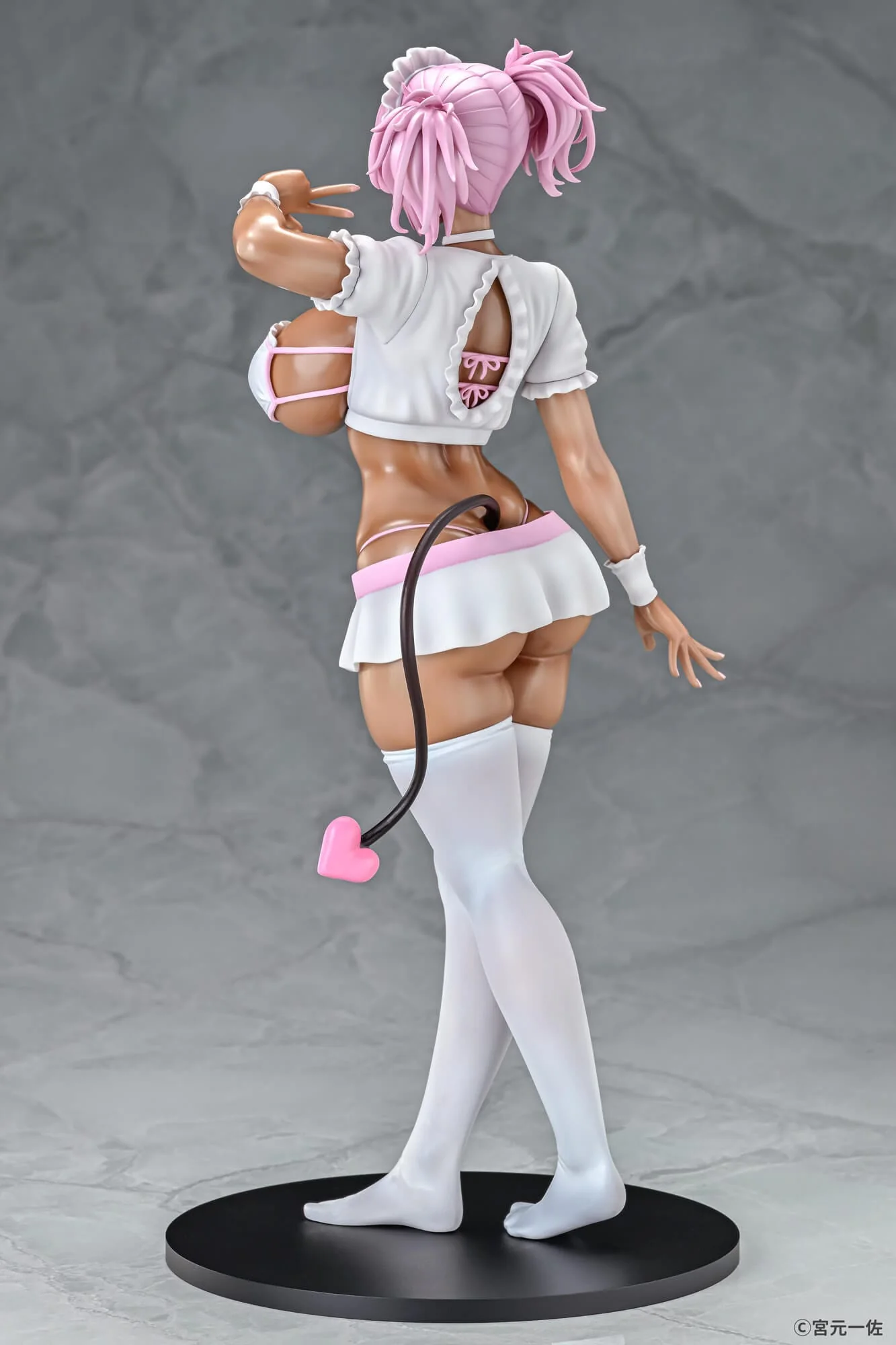 Black Gal Maid Succubus Cocoa Pink Ver. Q-Six - Image 9