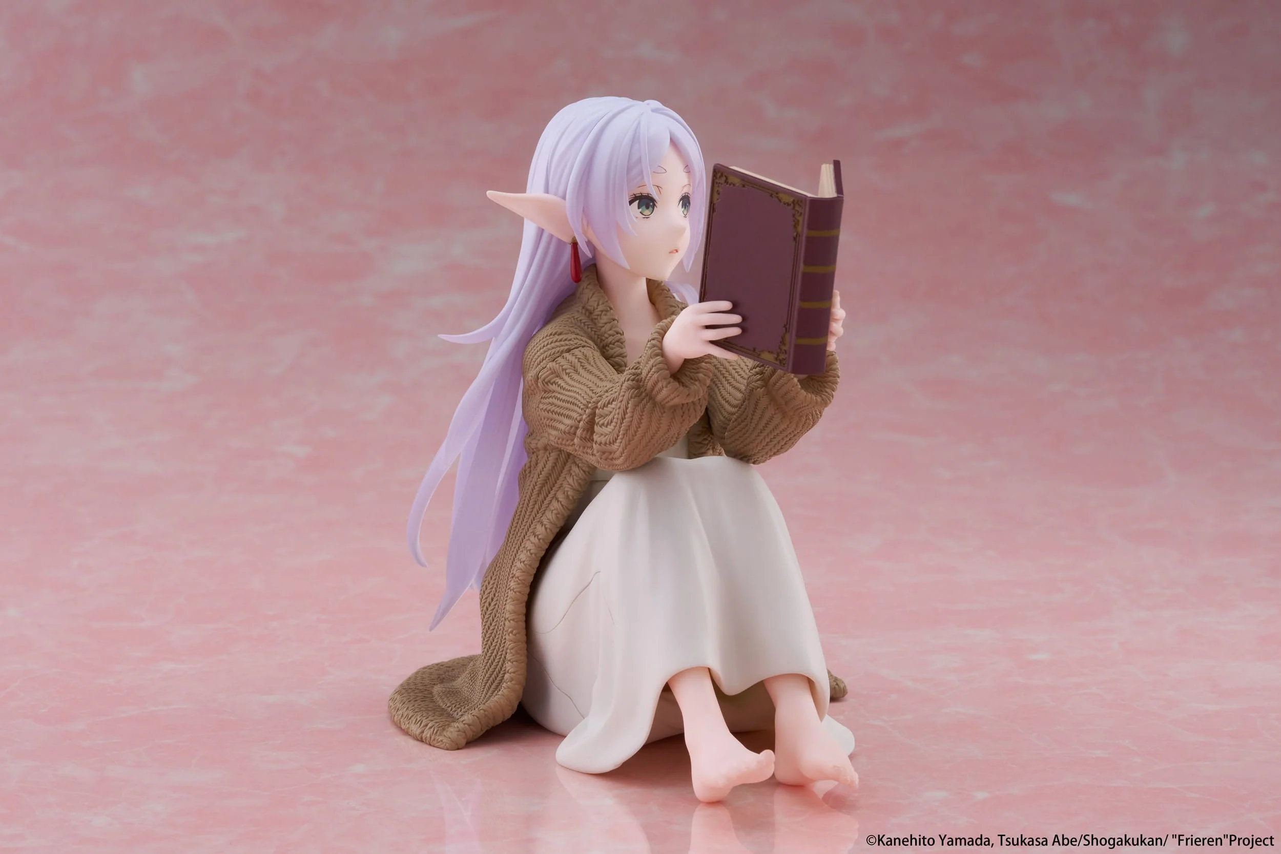 Frieren Roomwear Ver. Desktop Cute Furyu - Image 4