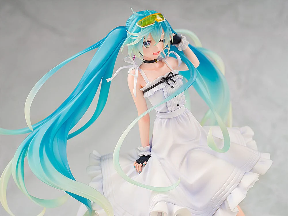 Mira (Hatsune Miku) 2021 Vacation Style Ver. Wonderful Works - Image 4