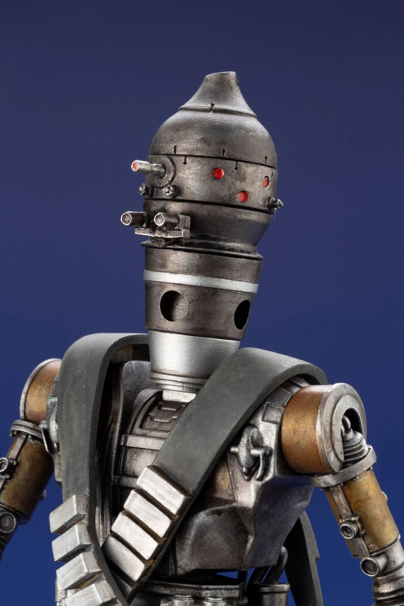 IG-11 ARTFX+ Kotobukiya - Image 10