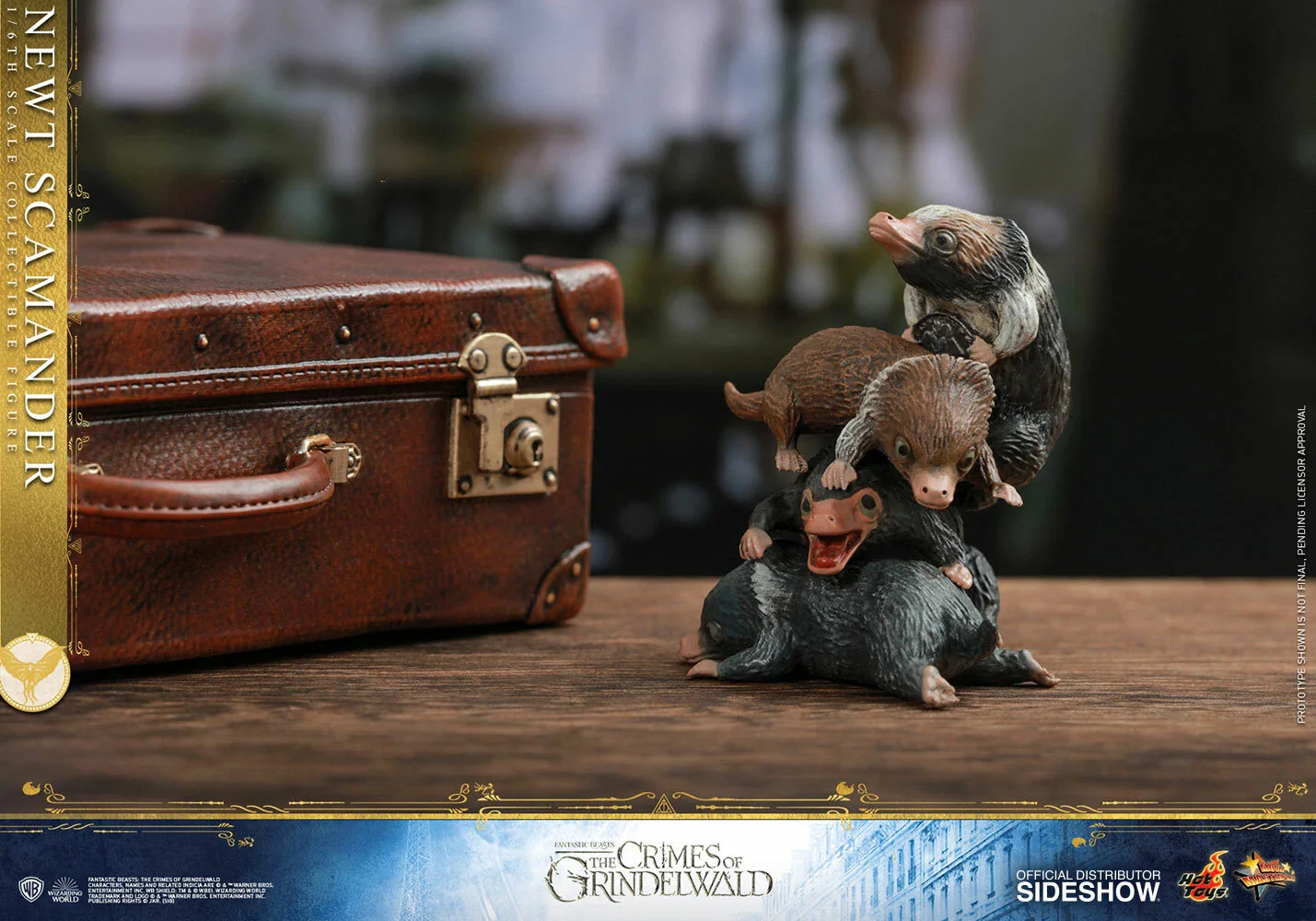 Newt Scamander 1/6 Scale Collectible Figure – Hot Toys (Fantastic Beasts: The Crimes of Grindelwald) - Image 13