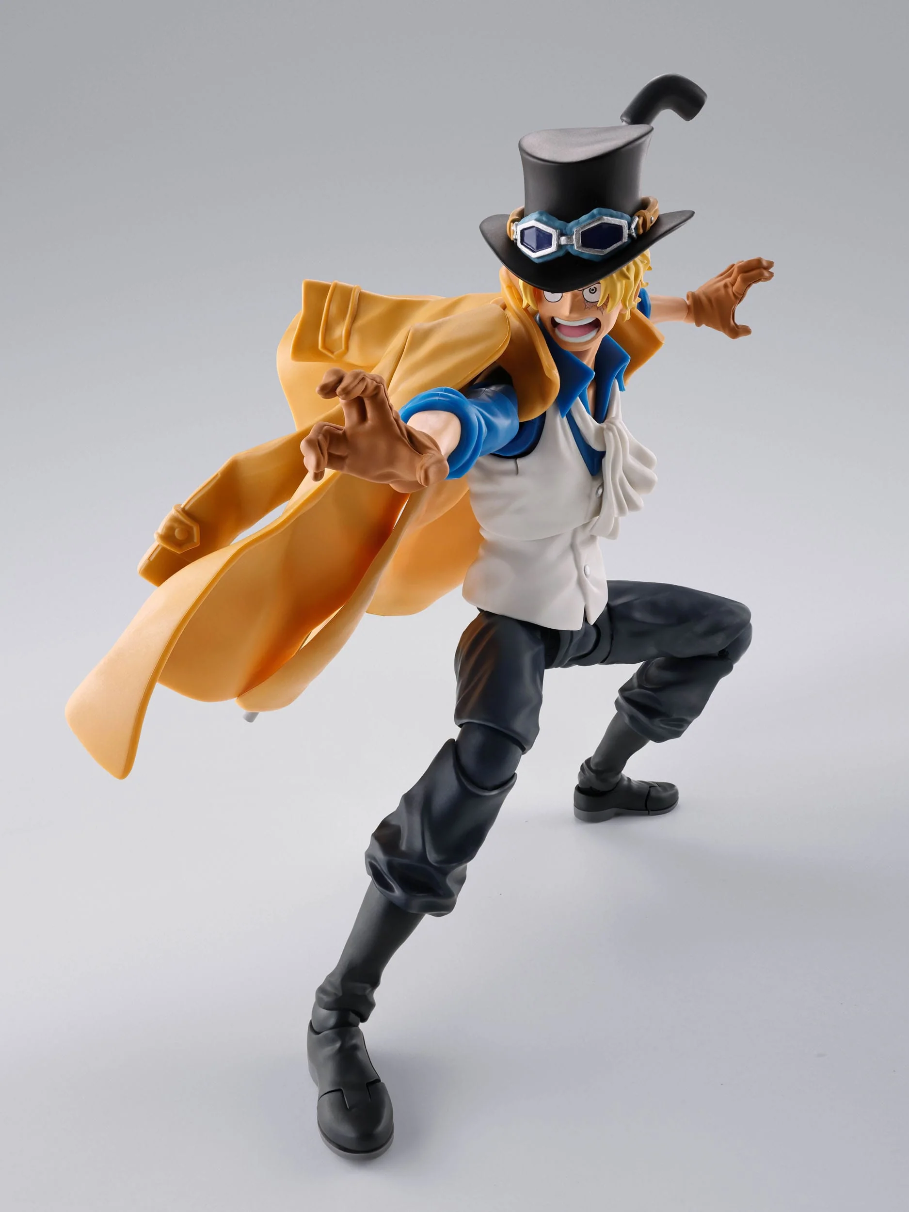 Sabo Revolutionary Army Chief of Staff Ver. S.H.Figuarts Bandai Tamashii Nations - Image 6