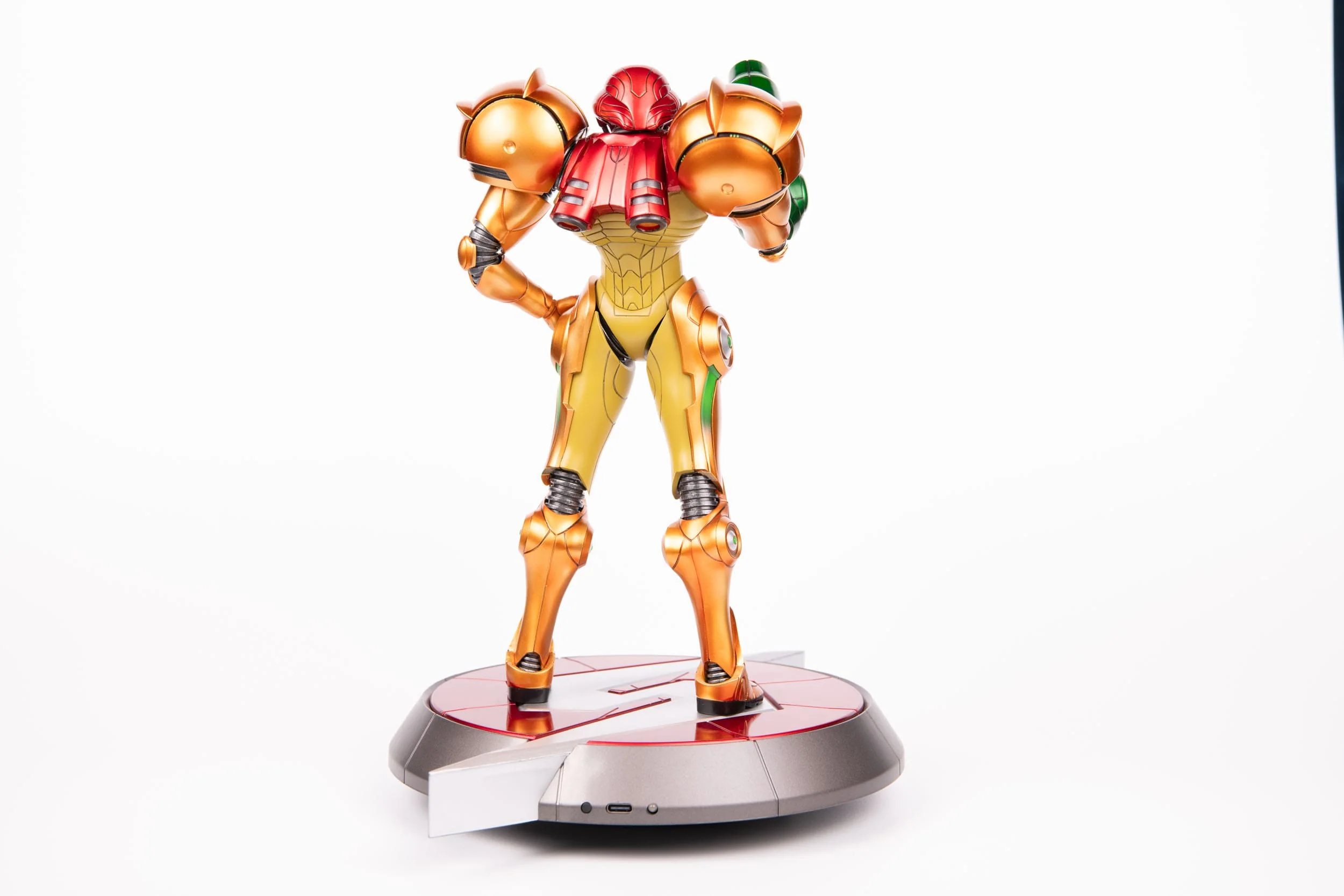 Samus Varia Suit Collector's Edition Reporduction First 4 Figures - Image 5