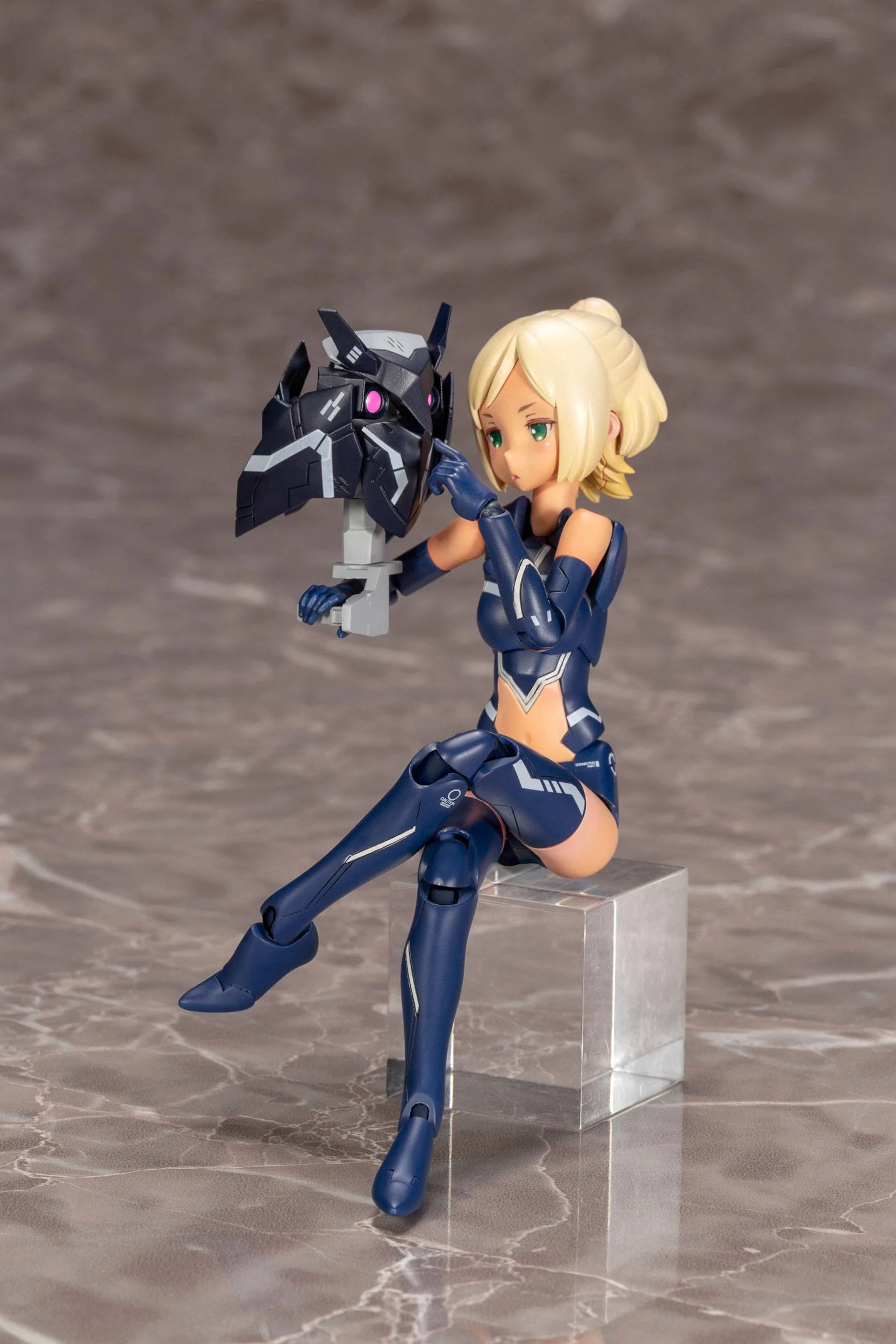 SOL Strike Raptor Megami Device Plastic Model Kit Kotobukiya - Image 9