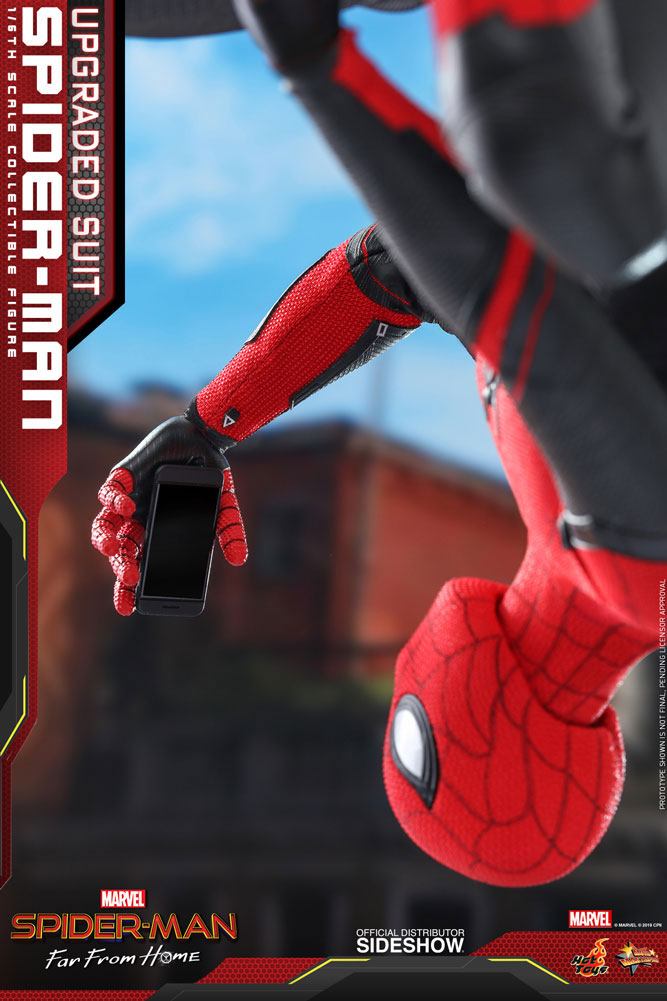 Spider-Man (Upgraded Suit) 1/6 Scale Collectible Figure – Hot Toys Movie Masterpiece (Spider-Man: Far From Home) - Image 9