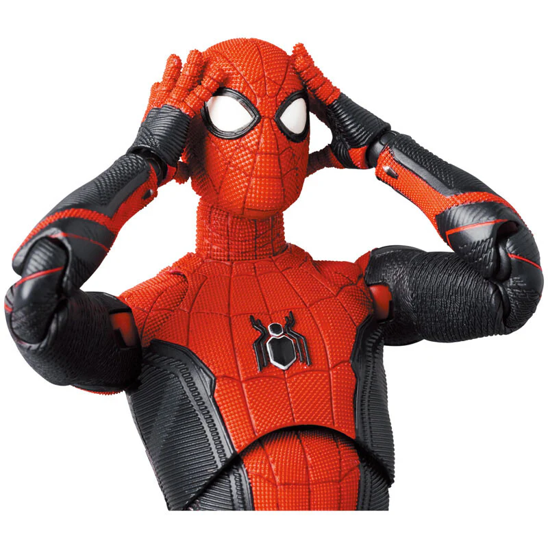 Spider-Man Upgraded Suit (No Way Home) Medicom - Image 2