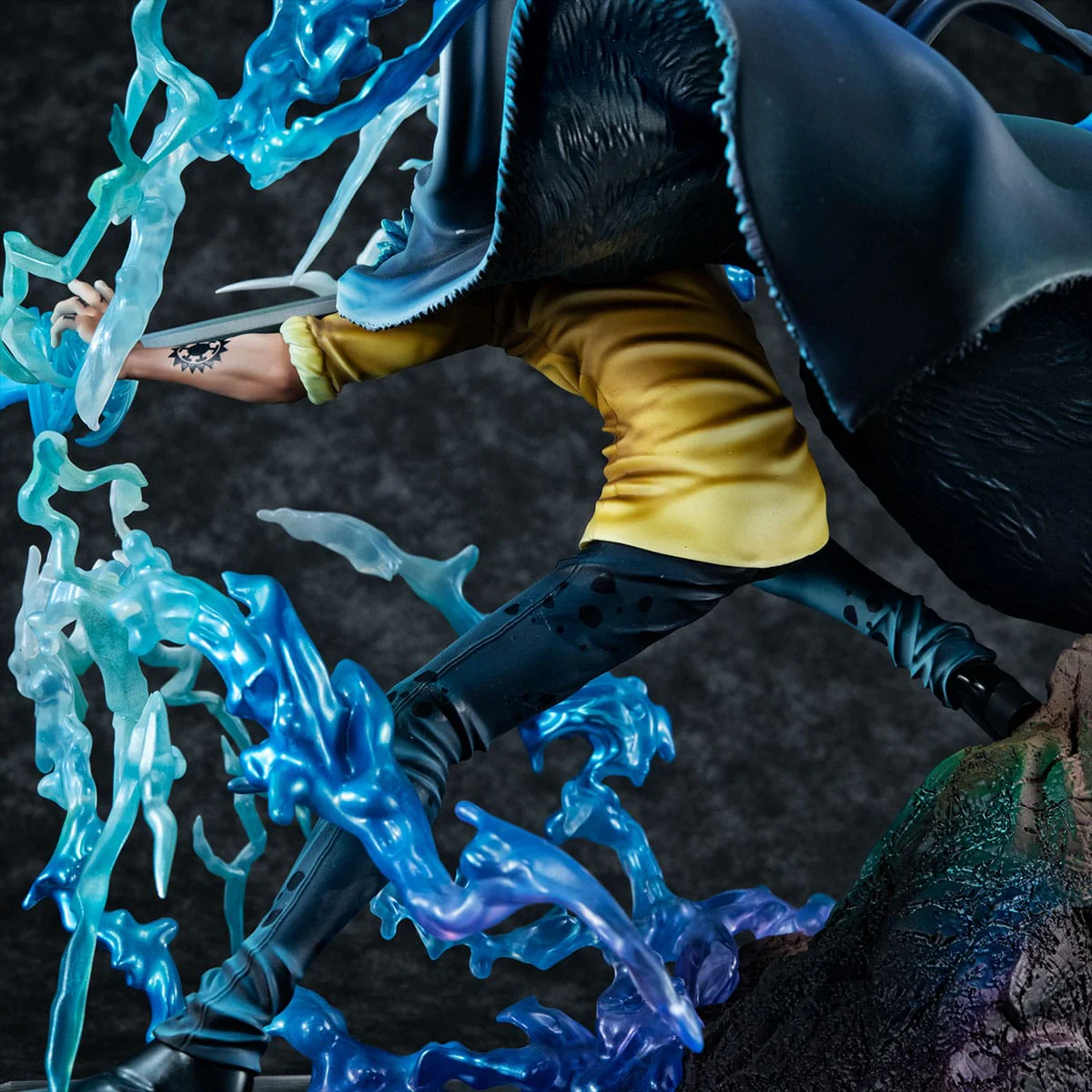 Trafalgar Law The Surgeon of Death Awaken Ver. MegaHouse - Image 13
