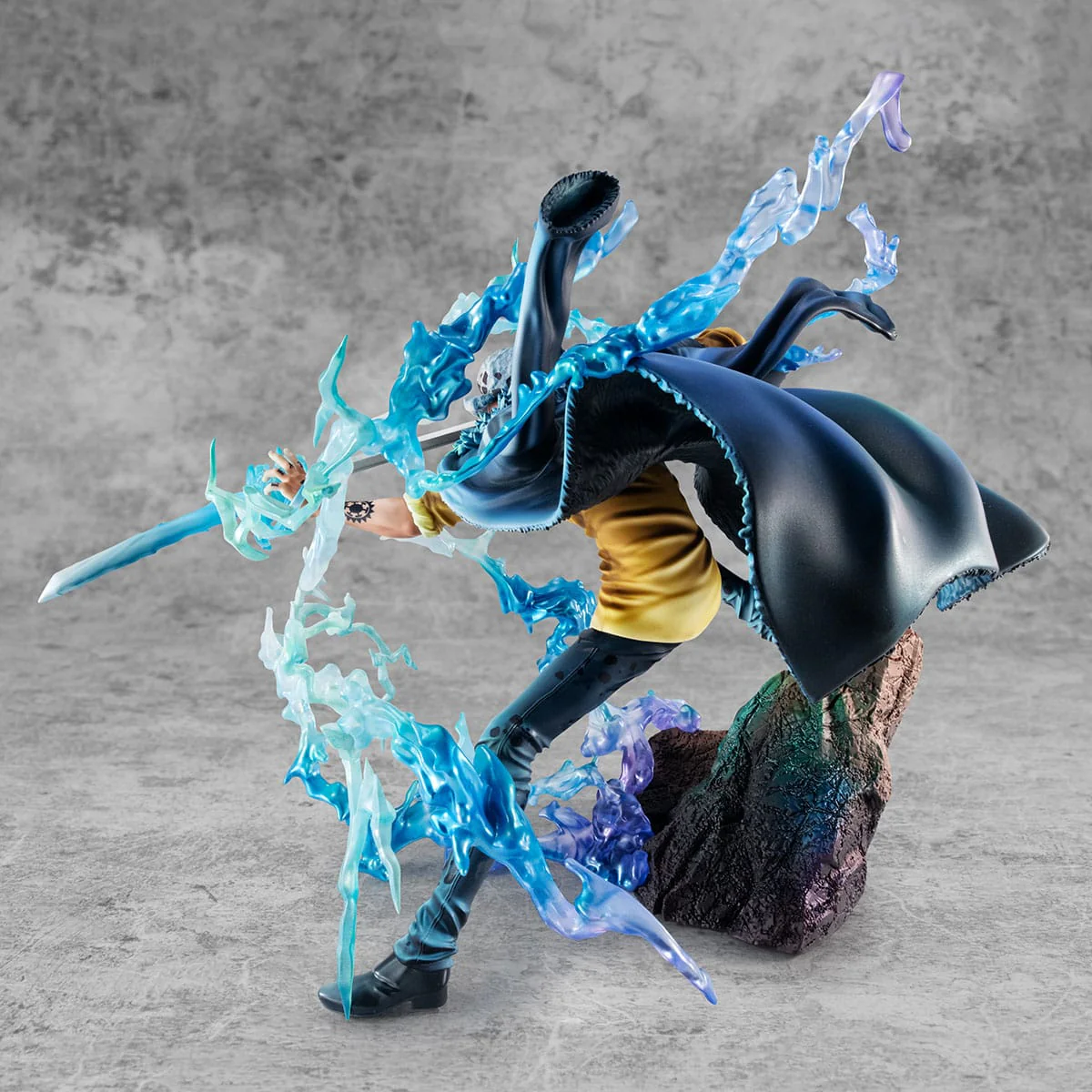 Trafalgar Law The Surgeon of Death Awaken Ver. MegaHouse - Image 27